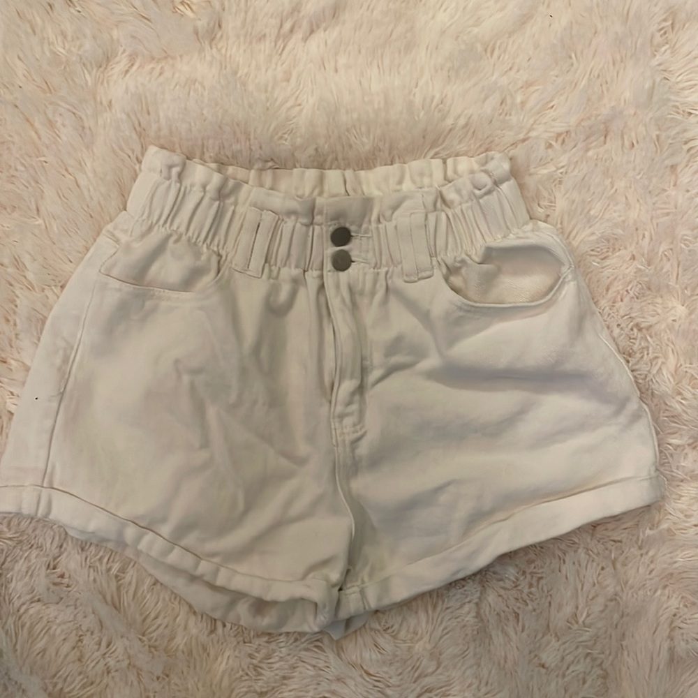 SHEIN White shorts size 29